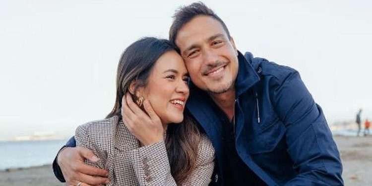 Viral! Suami penyanyi Raisa Hamish Daud diduga lakukan pelecehan seksual ke mantan karyawan