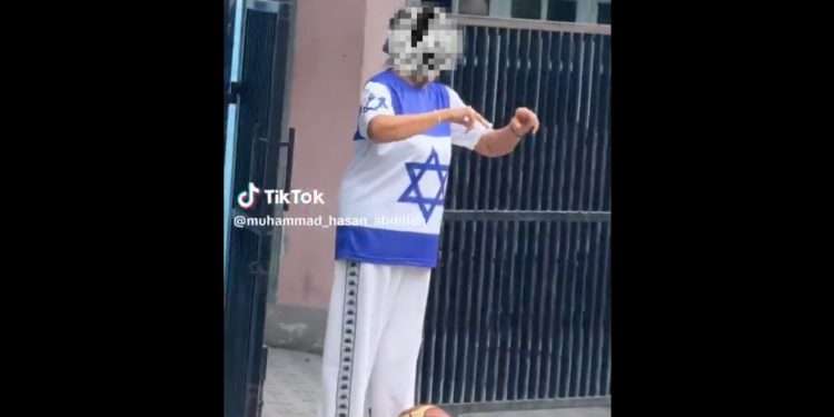 Viral di TikTok seorang nenek pakai baju Israel saat senam, saat ditegur malah bilang begini