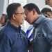 Ahok dan Anies Baswedan saling berbisik di peluncuran buku, apa yang mereka bicarakan?