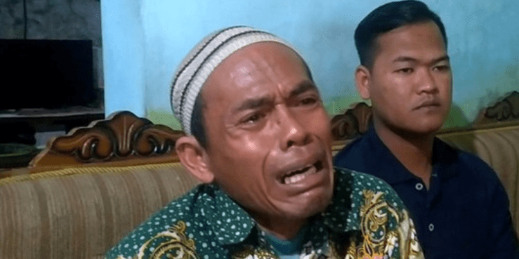 Suratmo rela jual sawah demi anak masuk polisi malah kena tipu oknum, uang Rp900 juta lenyap