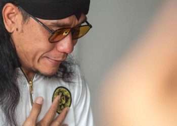 Viral usai hina penjual es teh, Gus Miftah kembali berdakwah sambil menangis