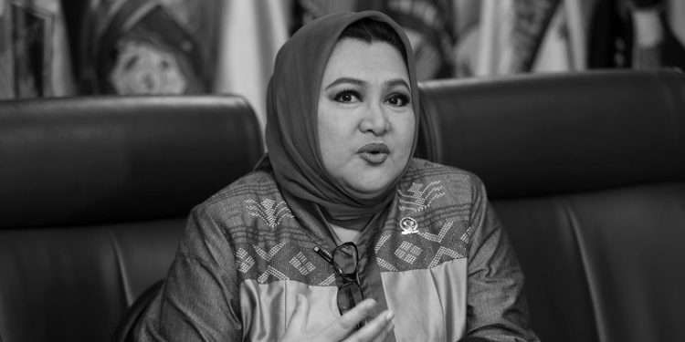 Artis dan penyanyi pop lawas Emilia Contessa meninggal dunia