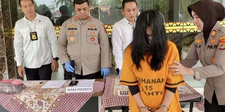 Dendam hubungan tak direstui, seorang wanita di Lampung kuras ATM calon mertua Rp76 juta