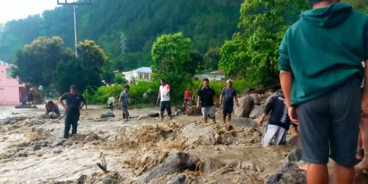 Desa Silalahi II dilanda banjir bandang, 5 rumah warga tertimbun material longsor