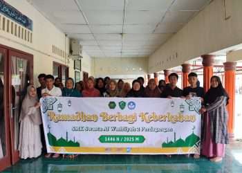 Kegiatan tahunan SMK Swasta Al Washliyah 2 Perdagangan: Berbagi sembako di bulan suci Ramadhan
