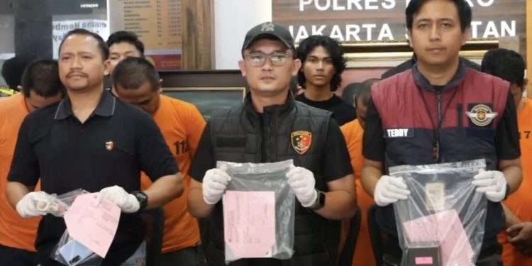 ART curi jam tangan majikan merek Patek Philippe seharga Rp 3 M dijual Rp 550 juta