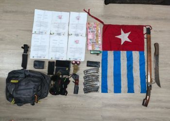 TNI Lumpuhkan Dua Anggota OPM dalam Operasi di Papua, Sita Dokumen dan Uang Tunai Puluhan Juta