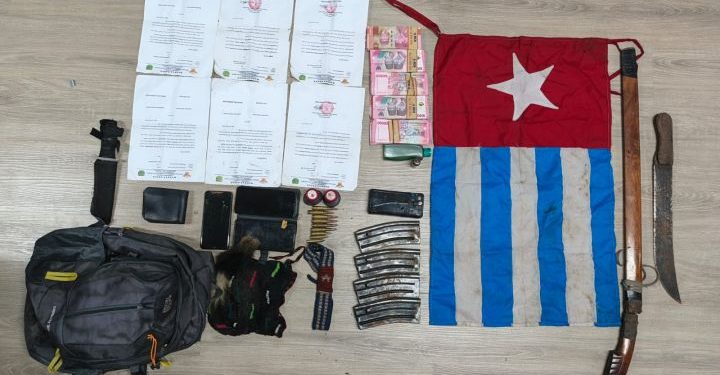 TNI Lumpuhkan Dua Anggota OPM dalam Operasi di Papua, Sita Dokumen dan Uang Tunai Puluhan Juta