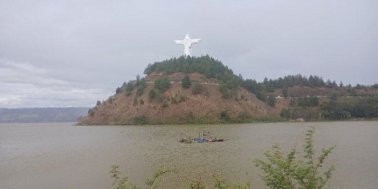 Apa yang Terjadi dengan Danau Toba? Air Menguning, Ikan Mati, Warga Resah