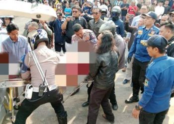 Ambruk Saat Pembongkaran, Material Cor Timpa Pekerja Hingga Tewas