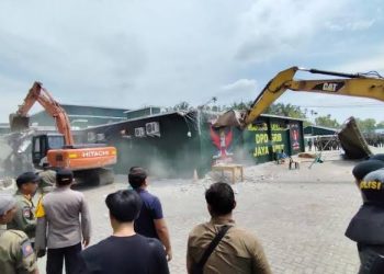 Kantor GRIB Jaya dan THM Marcopolo di Deli Serdang Dirubuhkan, Diduga Jadi Sarang Narkoba