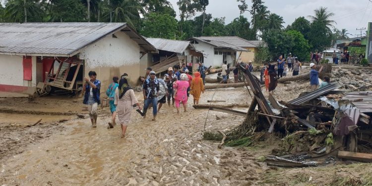 Bencana Banjir dan Longsor di Tapanuli Tengah, 4 Orang Meninggal Dunia
