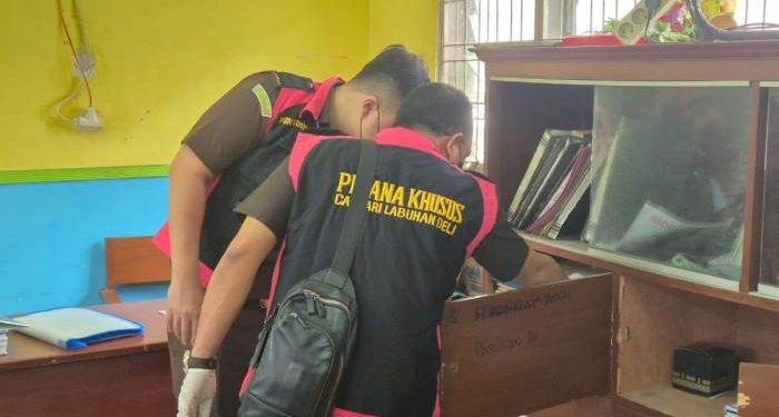 Kejaksaan Geledah Kantor Kemenag Deli Serdang, Diduga Terkait Korupsi Dana BOS