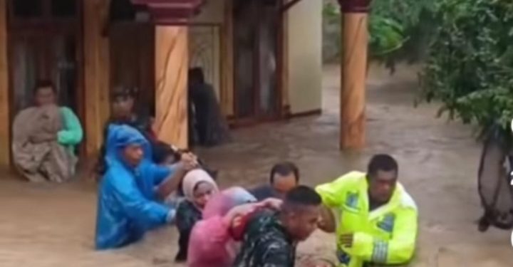 10 Korban Meninggal Akibat Longsor dan Banjir Bandang di Tapsel, Taput, Tapteng, dan Sibolga