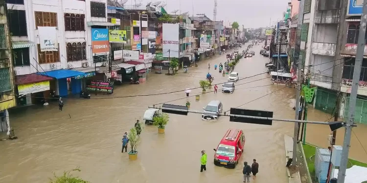 Dua Warga Medan Ditemukan Meninggal Saat Banjir, Diduga Tolak Dievakuasi