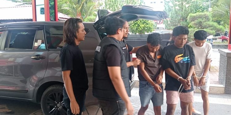 Polda Sumut Ringkus Tiga Begal Sadis di Percut Sei Tuan, Parang dan Sepeda Motor Disita