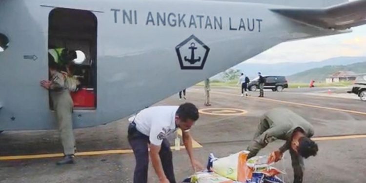 TNI Kerahkan Puluhan Pesawat untuk Percepat Penyaluran Bantuan ke Sumatra