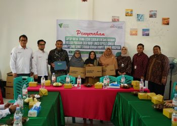 Bank Sumut Syariah dan Dompet Dhuafa Waspada Serahkan Laptop untuk Sekolah Bintang Rabbani
