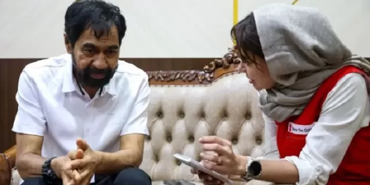 Mualem Menangis, Kecewa Ada Bupati Karaoke ke Medan Saat Warga Aceh Kena Musibah