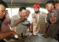 Presiden Prabowo Cicipi Ikan Tongkol Menu Masakan di Posko Pengungsian Aceh