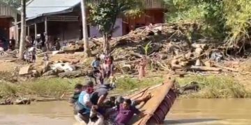 Detik-detik Rakit Wagub Aceh Terbalik Saat Tinjau Lokasi Bencana