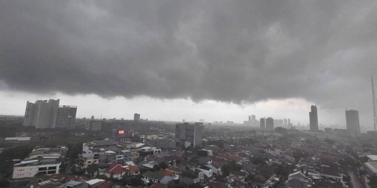 Cuaca Ekstrem Mengintai Sumut 8–15 Desember 2025, BMKG Keluarkan Peringatan Dini