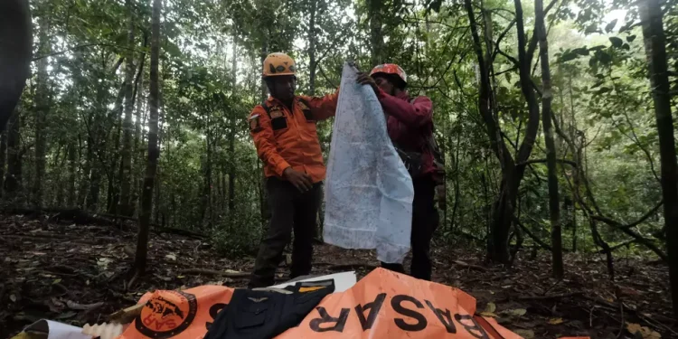 Delapan Korban Pesawat ATR 42-500 Ditemukan, Dua Masih Dalam Pencarian