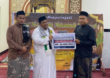 Peringati Isra’ Mi’raj, Jamaah Masjid Annur Salurkan Donasi Palestina Rp10,9 Juta
