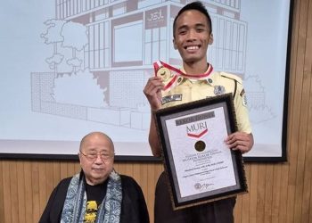 Satpam Bank BUMN ini Raih Rekor MURI Usai Terbitkan 13 Karya Ilmiah