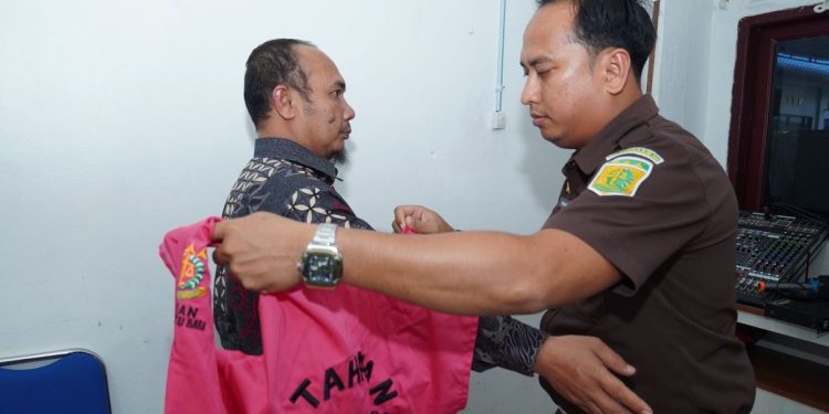 Kadinkes Batu Bara Ditahan, Dugaan Korupsi Dana BTT Capai Rp11 Miliar