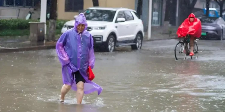 Awal Ramadan 2026, BMKG Ingatkan Ancaman Banjir Rob dan Hujan Lebat di Sumut
