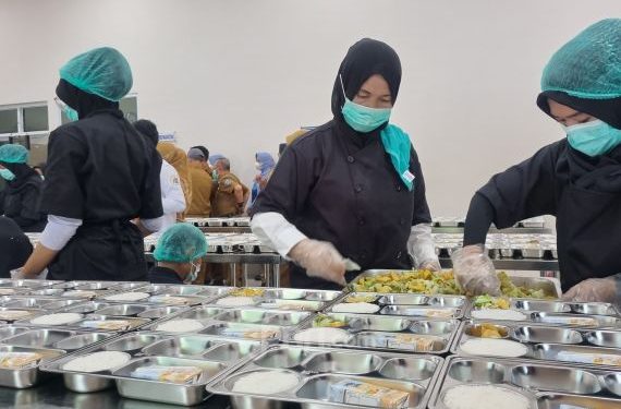 Ratusan Dapur Program Makan Bergizi Gratis di Sumatera Disetop Sementara, Sumut Terbanyak
