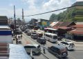 Parapat Lumpuh Diserbu Wisatawan, Jalur Menuju Danau Toba Macet Total Saat Lebaran