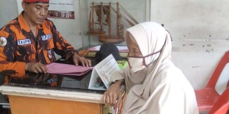 Bukan ke Polisi, Nenek di Medan Pilih Lapor ke Pemuda Pancasila Terkait HP Hilang Usai Diservis