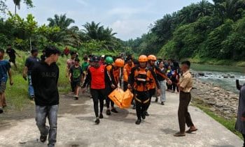 Dua Pelajar Asal Medan Tewas Terseret Arus Sungai Sei Bingei di Langkat