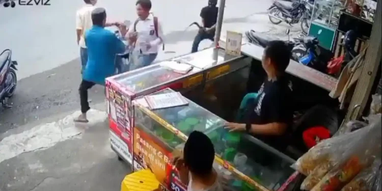 Viral Geng Motor Kejar dan Rampas Motor Pelajar di Jalan Turi Medan