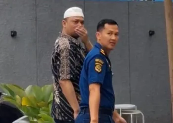 Napi Korupsi Rp233 Miliar Kedapatan Ngopi di Luar Rutan, Petugas Disanksi Disiplin