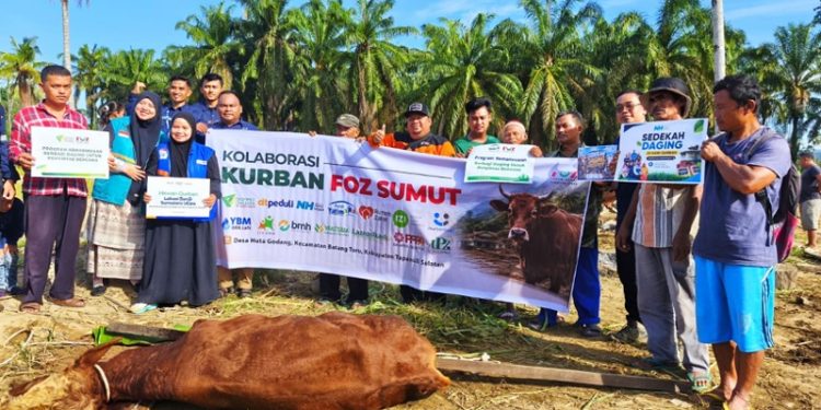 Hari Tasyrik Ketiga, Penyintas Banjir Tapanuli Selatan Akhirnya Terima Kurban dari FOZ Sumut
