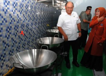 Dadan Hindayana Dicopot dari Kepala BGN, Dugaan Jual Beli Dapur MBG Mencuat