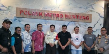Satpam Victor Harefa Dipaksa Sujud ke 3 Polisi Usai Tegur Alphard Terobos Lampu Merah