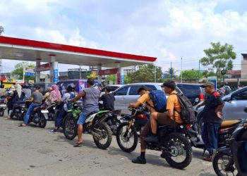 Bobby Minta Pertamina Tuntaskan Antrean BBM di Sumut dalam Dua Hari