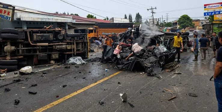 Polisi Tetapkan Sopir Truk sebagai Tersangka dalam Tragedi Tabrakan Maut Sibolangit