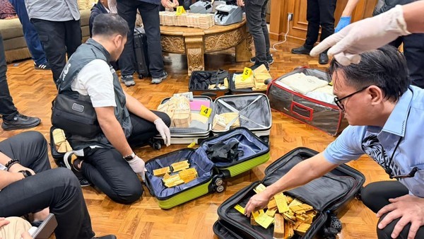 Polisi Sita 74 Kilogram Emas dan Ratusan Miliar Rupiah dari Penggeledahan Terkait Tiga Kasus Korupsi