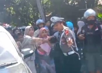 Diduga Terobos Lampu Merah, Mobil Oknum Perwira Polisi Tewaskan Balita di Bone