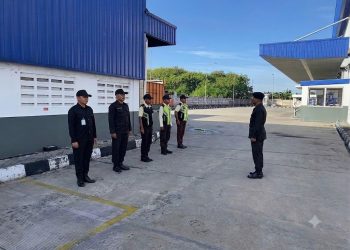 PT Macan Sejahtera Cahaya Perkuat Disiplin Satpam Lewat Apel Pagi di Pabrik Sari Roti Pekanbaru