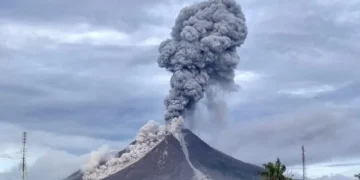 Breaking News! Gunung Sinabung Meletus, Abu Vulkanik Membubung hingga 3.500 Meter