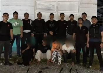 4 Anggota Geng Motor Ditangkap Usai Tawuran, Senjata hingga Celurit Panjang Diamankan