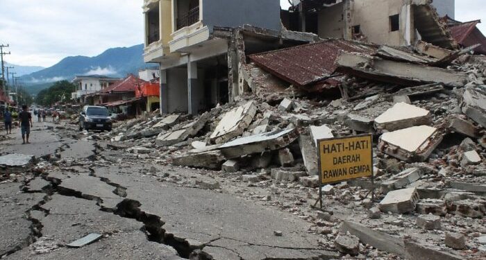 Gempa Dahsyat M 7,7 Guncang NTT, Lima Orang Meninggal Dunia