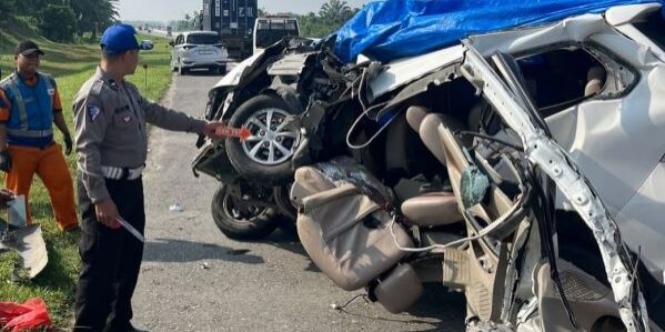 Tabrakan Maut di Tol Medan-Tebing Tinggi, 1 Penumpang Tewas dan 7 Orang Terluka