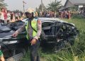 KA Siantar Express Tabrak Avanza di Sergai, Satu Penumpang Tewas